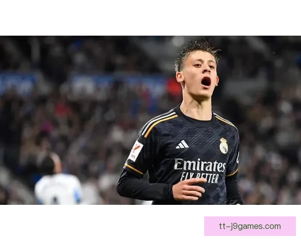 本菲卡宣布签下阿根廷萨斯菲尔德天才中场罗尔海瑟加盟